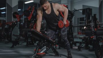 Najlepsze ćwiczenia na biceps – jak skutecznie rozbudować ramiona?