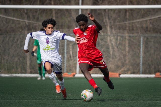 Farmerzy wchodzą do gry. Piłkarskie sieci coraz bliżej Ekstraklasy