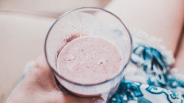 10 najpopularniejszych przepisów na smoothie – szybkie i proste pomysły
